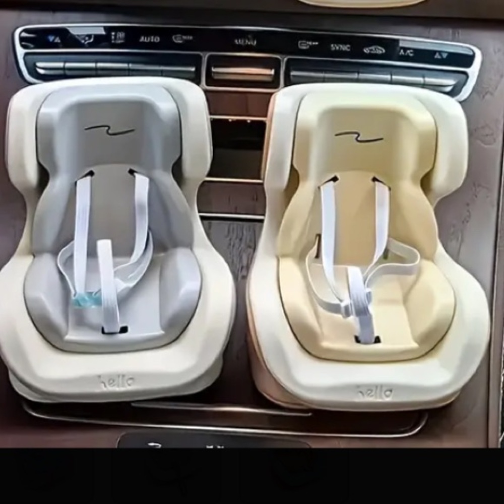 Labubu CAR SEAT! - Picture 5 of 6